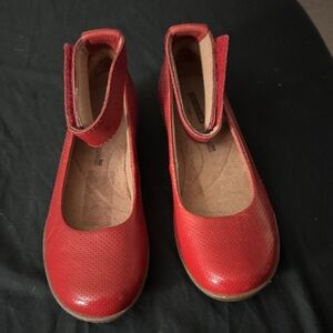 Clarks Bold Red Women's Flats